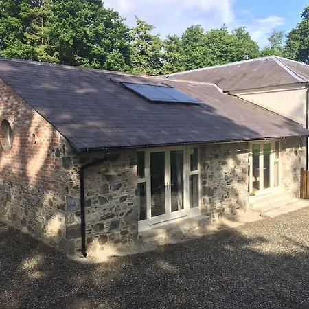 The Mews -- Luxury At Bellingham Estate *